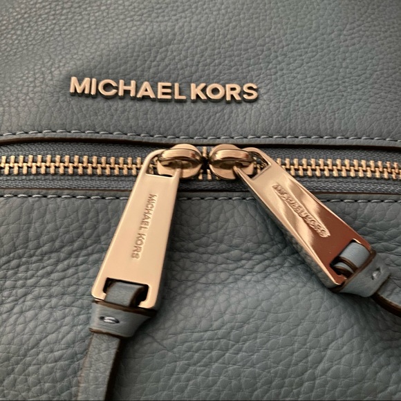 Michael Kors Rhea Pebble Leather backpack - Picture 4 of 5